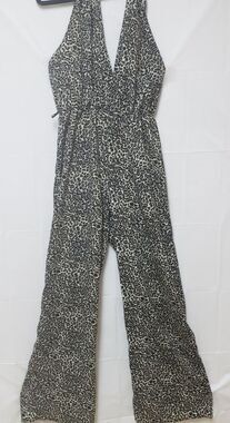 Women's Cheetah Print Open Back Jump Suit  Nana USA Elastic Waist M Pre Owned G
